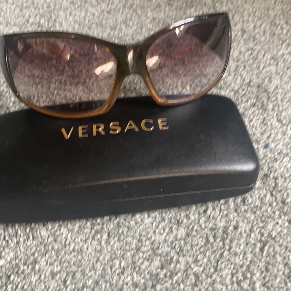 Sunglasses - Picture 6 of 6